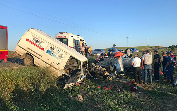 Edirne'de korkunç kaza: Çok sayıda ölü ve yaralı var! - Resim: 2