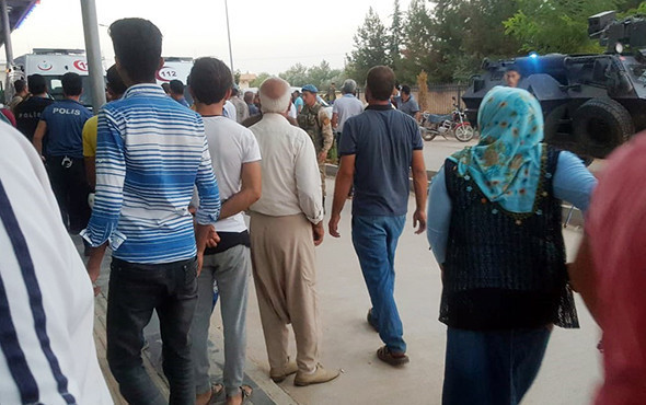 Akrabalar arasında silahlı çatışma: Çok sayıda yaralı var! - Resim: 1