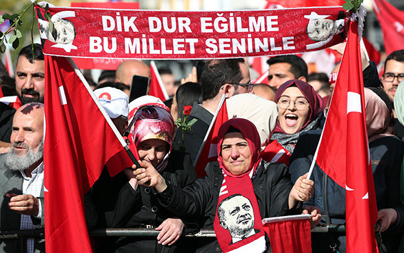 Avrupa'da yaşayan Türkler Erdoğan’ı karşılamak için Köln’e akın etti - Resim: 2