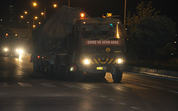 Suriye sınırına tank ile fırtına obüs sevkıyatı yapıldı! - Resim: 2