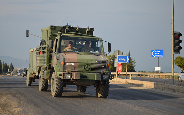 Hatay’da 'göç dalgasına karşı' askeri hareketlilik! - Resim: 2