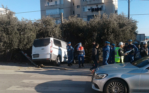 Askeri araç kaza yaptı: Çok sayıda yaralı var! - Resim: 2