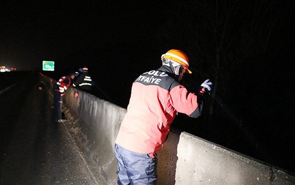 Lastiğe çarpan minibüs devrildi: Çok sayıda yaralı var! - Resim: 4