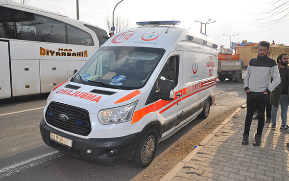 Vicdansız sürücü dilenci çocuğa çarpıp kaçtı! - Resim: 1