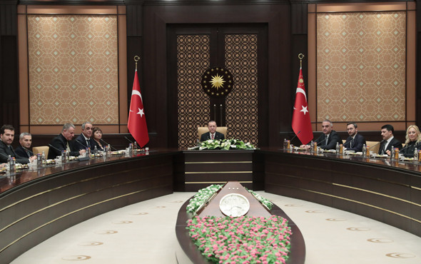 Erdoğan Oktay Kaynarca'ya böyle takıldı! Burada bir reis var - Resim: 2