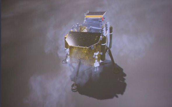 Ay'ın karanlık yüzüne inen uzay aracından ilk görüntüler - Resim: 4