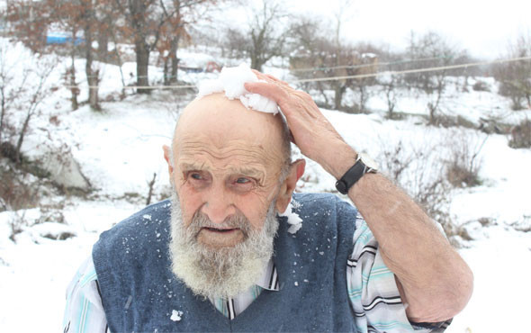 91 yaşında kara adeta meydan okuyor! Görenler inanamıyor - Resim: 2