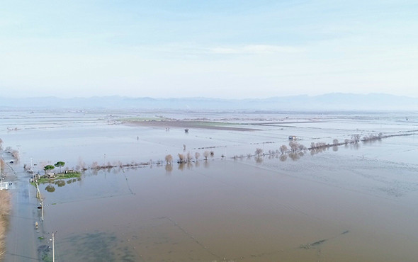 Aydın’da 100 bin dönüm tarım arazisi sular altında! - Resim: 1