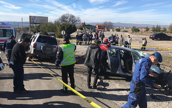 Karşı şeride geçince faciaya neden oldu: Çok sayıda ölü var! - Resim: 1