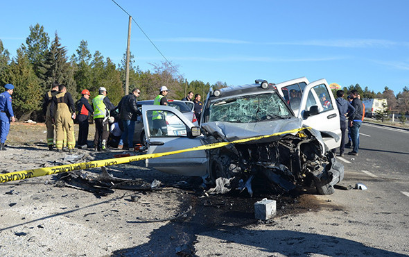 Karşı şeride geçince faciaya neden oldu: Çok sayıda ölü var! - Resim: 3