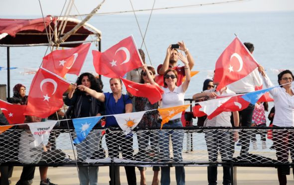 AK Partili gençlerin bayram coşkusu! - Resim: 1