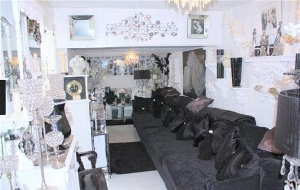 Bu evi 13 yıldır kimse almıyor içini görmeniz lazım - Resim: 2