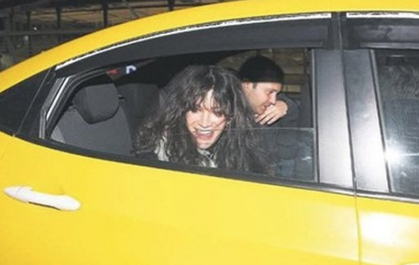 Birkan Sokullu'dan yeni ayrılan Berrak Tüzünataç fena yakalandı  - Resim: 2