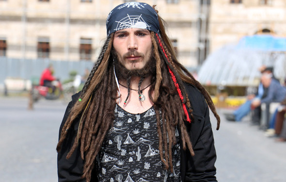 İşte  bu da 'Sivaslı Jack Sparrow'! Yok böyle bir hayranlık... - Resim: 4