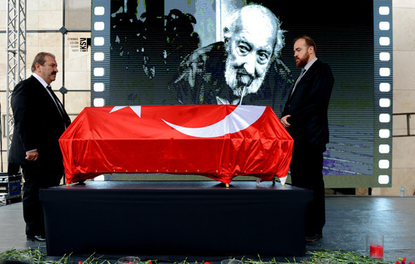 Ara Güler'in cenaze töreni sarı gelin türküsü çalındı vasiyeti bir şişede - Resim: 2