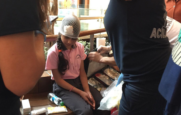 Okul gezisi faciayla bitti! AVM'de yürüyen merdivenden... - Resim: 2