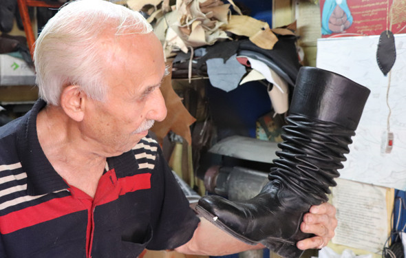 Ayakkabı ustasının ilginç arşivi ! - Resim: 1