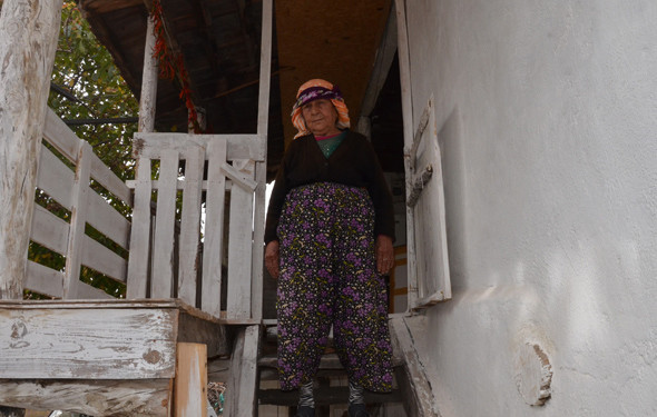 80’lik nene hırsızın kabusu oldu!  - Resim: 3