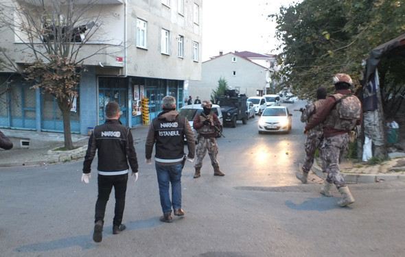 Helikopter destekli operasyon Gözaltılar var - Resim: 3