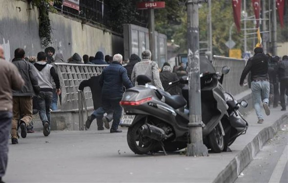 Şişli'de HDP'li gruba polis müdahale etti! - Resim: 2
