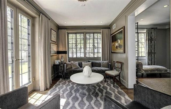 Başkanlığı bıraktıktan sonra yaşayacağı saray gibi ev! İçinde... - Resim: 2