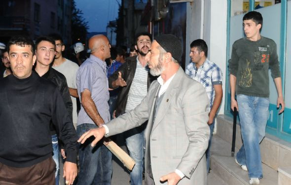 BDP yürüyüşünde olay çıktı - Resim: 2