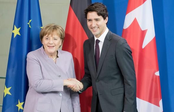 Merkel ve Trudeau’nun bu hali olay oldu! - Resim: 3