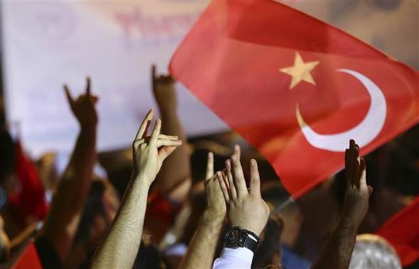 Türkiye demokrasi nöbetinde işte ilginç kareler - Resim: 4