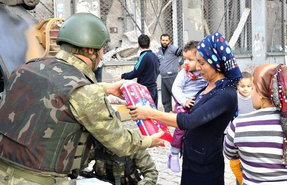 Günün en anlamlı karesi Silopi'den - Resim: 1