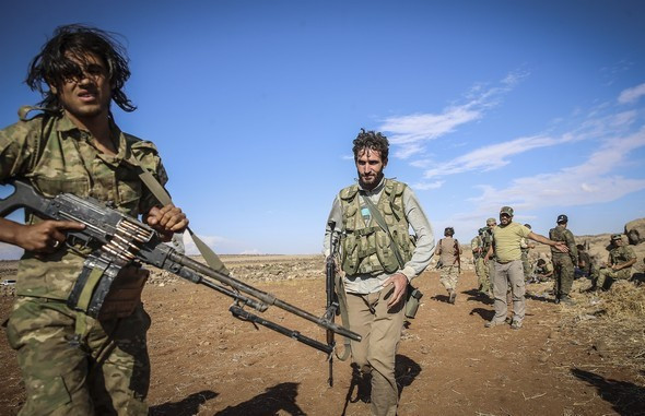 Fırat Kalkanı Harekatı'nda dikkat çeken Kurtlar Vadisi detayı - Resim: 3