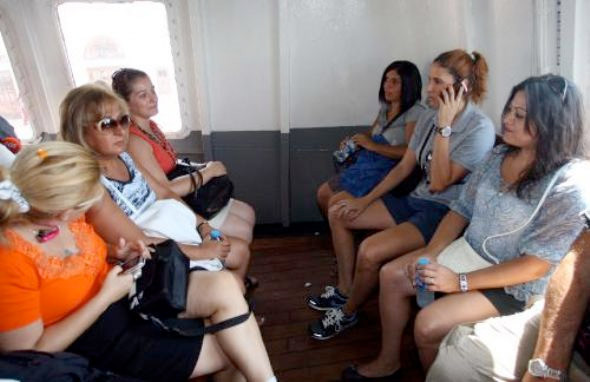 İstanbul'da kısa şortlu eylem - Resim: 1