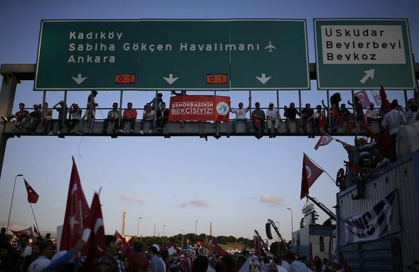 Yabancı ajansların gözüyle İstanbul'da 15 Temmuz - Resim: 2