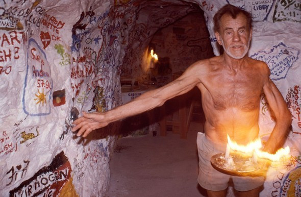 Binlerce kişi yıllardır bu deliğin içinde yaşıyor!  - Resim: 2