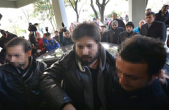 İstanbul'da yolsuzluk ve rüşvet operasyonu - Resim: 2