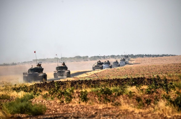 Sınırda hareketlilik sürüyor tanklar ve iş makinaları sınırı geçti - Resim: 4