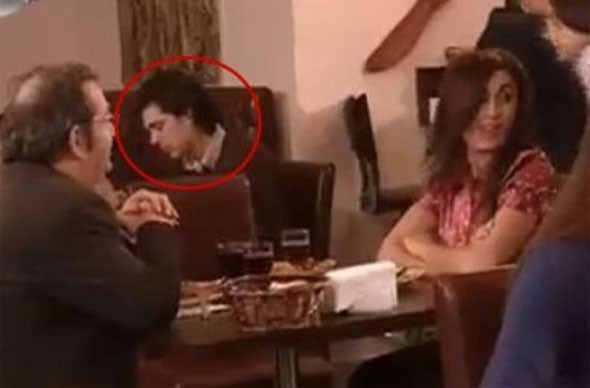 Fotoğraftaki ünlüyü tanıdınız mı şimdi en çok konuşulan isim! - Resim: 1