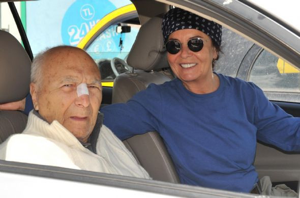 Ünlü yönetmenin burnu kırıldı  - Resim: 2