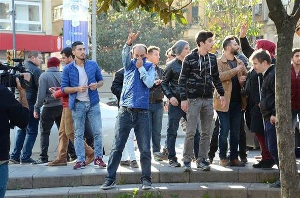 Şişli'de iki grup karşı karşıya geldi - Resim: 1