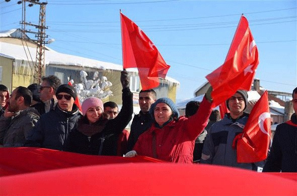 Türkiye tek yürek oldu teröre böyle meydan okudu! - Resim: 2