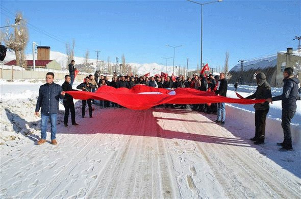 Türkiye tek yürek oldu teröre böyle meydan okudu! - Resim: 3