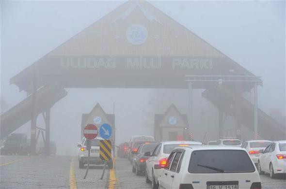Uludağ'da eğlence mekanları doldu - Resim: 1