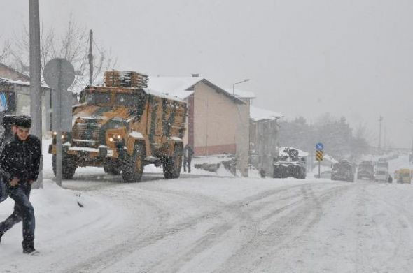 Hakkari sınırına sevkiyat - Resim: 2