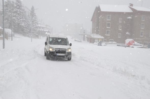 Uludağ'da kar 20  santimetreye ulaştı - Resim: 4
