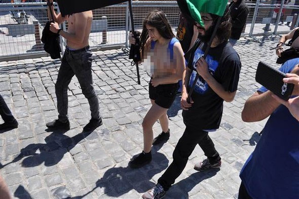 Kadınlar ve erkekler bir anda soyununca...Polis şaştı kaldı - Resim: 2