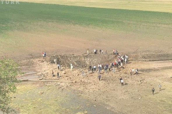 Diyarbakır'da şiddetli patlama köylüler olan biteni anlattı - Resim: 1