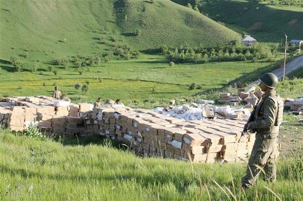 PKK'ya büyük darbe! Tam 5 milyon paket ele geçirildi - Resim: 3