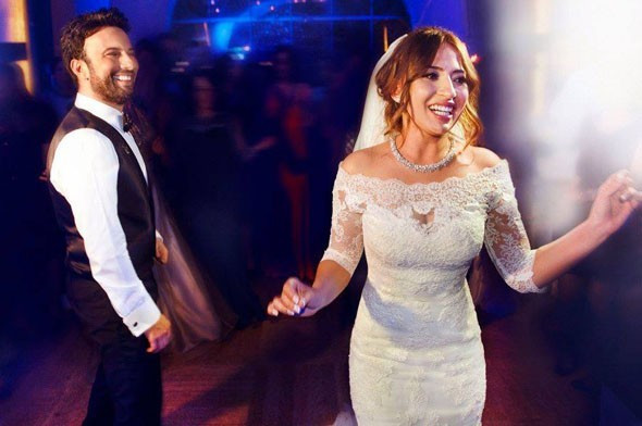 Tarkan söyledi eşi dans etti! İşte en özel düğün pozları - Resim: 2