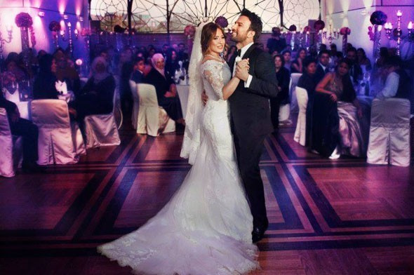 Tarkan söyledi eşi dans etti! İşte en özel düğün pozları - Resim: 3