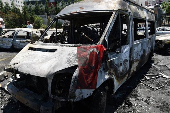 Cumhurbaşkanlığı Sarayı'na böyle zarar verdiler - Resim: 2