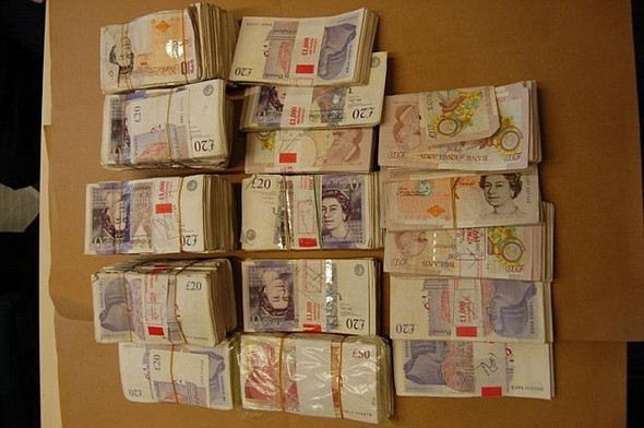 Telefonla dolandırıcılığından servet yaptı! - Resim: 4